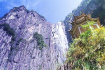 百丈飞瀑景点天气实景图