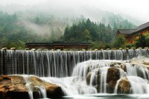 大鄣山卧龙谷景点天气实景图